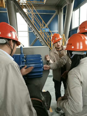 南方路機服務(wù)回訪 用心構(gòu)筑工程攪拌“專注”品牌